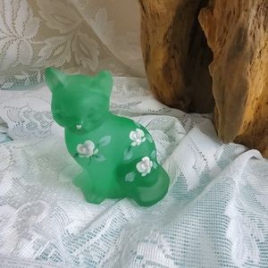 Vintage fenton green glass cat handpainted